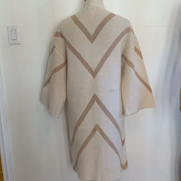 NEW Steve Madden Cardigan Sweater - Picture 5 of 9